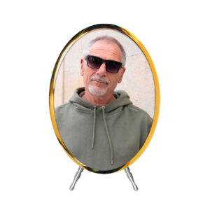 Cerámica oval con marco y pie personalizada