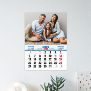 Personalized magnet calendar with skirt | i-moments
